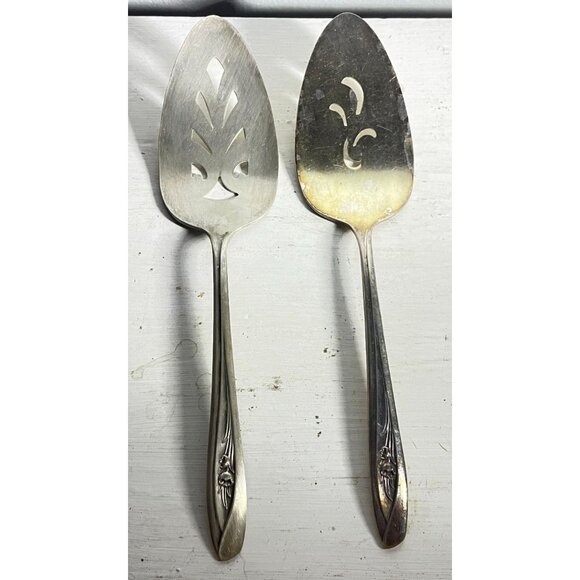Vintage Silverplate Serving Lot Cake Lifters Forks Cheese Server 1915–1956 - Picture 3 of 9